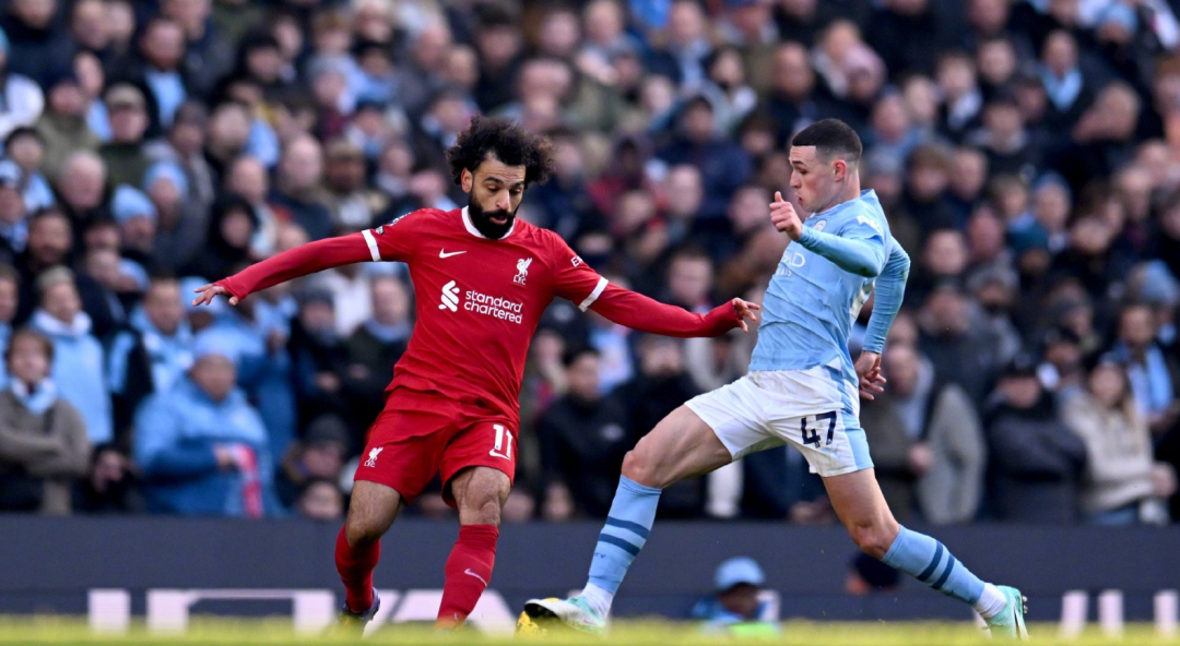  拉莫斯直接干倒萨拉赫 