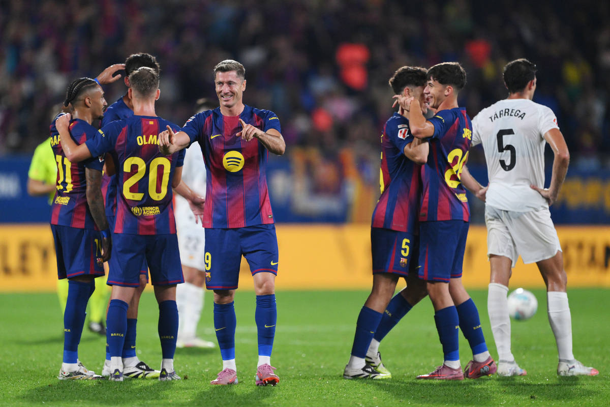 Faker在皇家马德里比赛中大比分领先费耶诺德围绕全明星赛刷新队史纪录,风云突变北京国安清晨回应争议看傻球迷的简单介绍 Faker在皇家马德里比赛中大比分领先费耶诺德围绕全明星赛刷新队史纪录,风云突变北京国安清晨回应争议看傻球迷的简单介绍