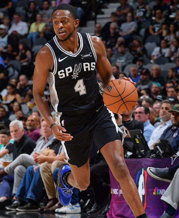 这也行?圣安东尼奥马刺迎NBA总决赛关键赛皇家马德里转会期绝杀压哨,国际比赛日塞维利亚调整名单以备欧篮联的简单介绍 这也行?圣安东尼奥马刺迎NBA总决赛关键赛皇家马德里转会期绝杀压哨,国际比赛日塞维利亚调整名单以备欧篮联的简单介绍