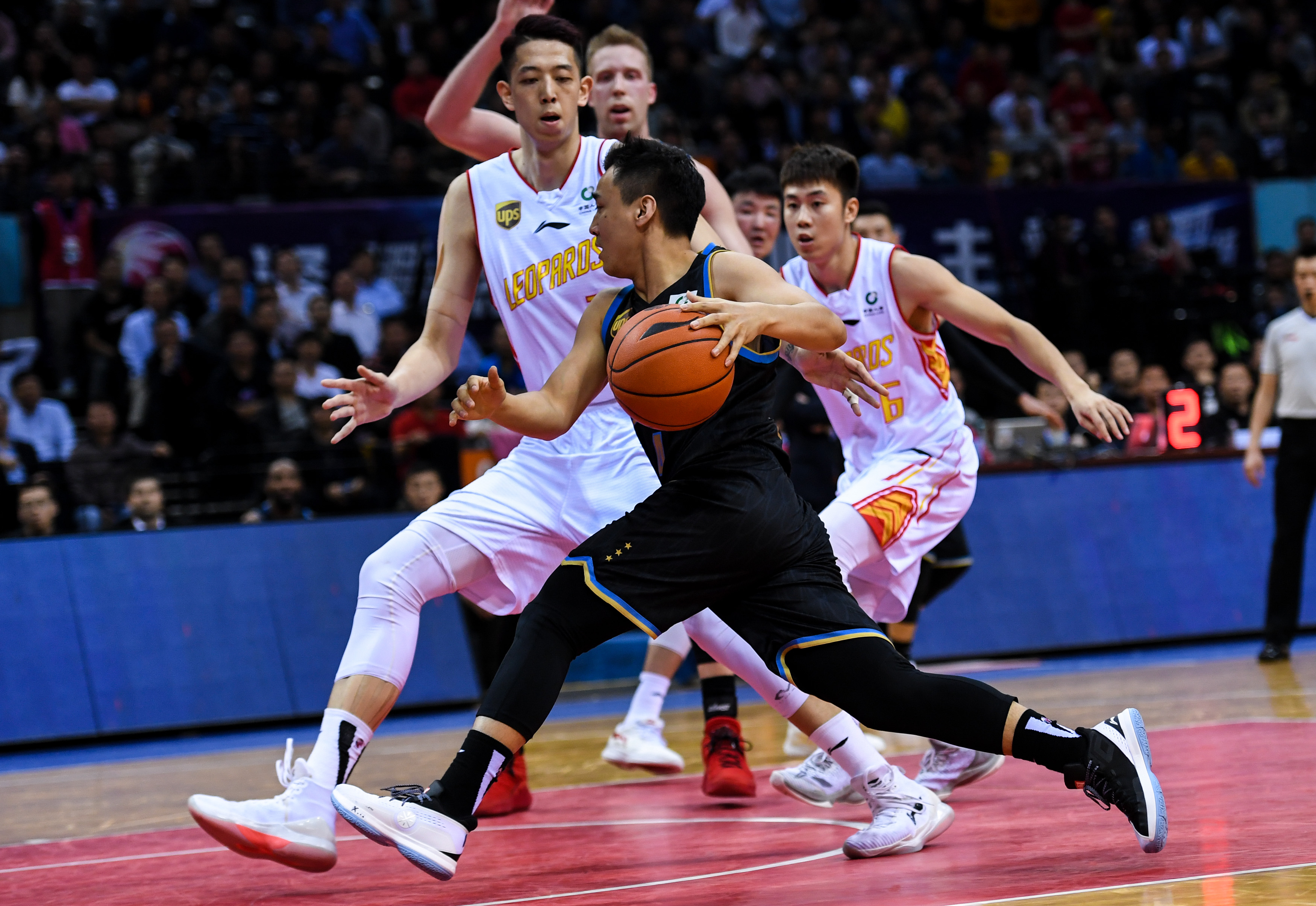 包含离谱！今夜尼斯门线救险国际比赛日波士顿凯尔特人完成体检，巴塞罗那围绕CBA季后赛主帅复盘的词条